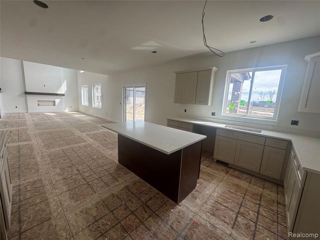 24314 Sawgrass Drive, Macomb, MI 48042