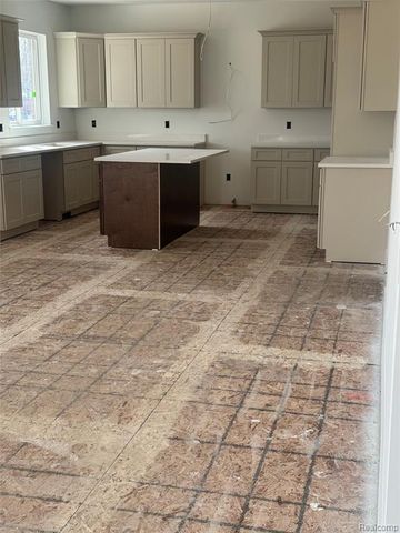 24314 Sawgrass Drive, Macomb, MI 48042