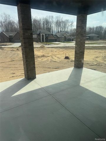 24314 Sawgrass Drive, Macomb, MI 48042