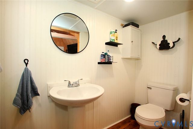 95 Fish Brax Ln, Hague, VA 22469