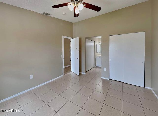 8907 W ROMA Avenue, Phoenix, AZ 85037