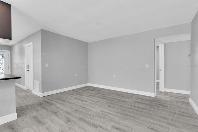 5619 DENVER STREET NE, St Petersburg, FL 33703