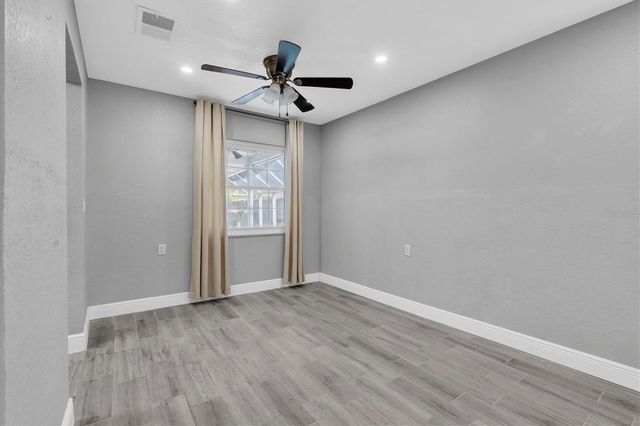 5619 DENVER STREET NE, St Petersburg, FL 33703