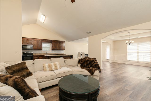 2028 Highway 211 NE, Statham, GA 30666