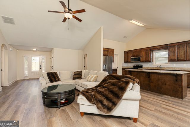 2028 Highway 211 NE, Statham, GA 30666
