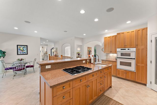2935 Minnehaha Curve E, Minnetonka, MN 55391