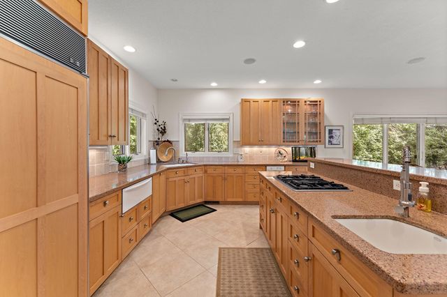 2935 Minnehaha Curve E, Minnetonka, MN 55391