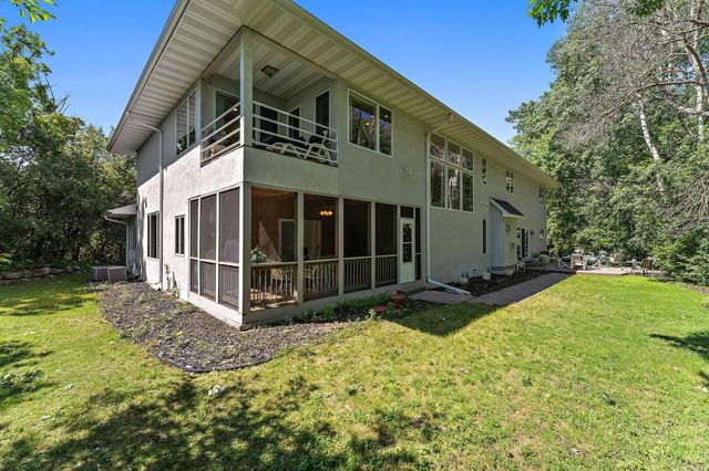 2935 Minnehaha Curve E, Minnetonka, MN 55391