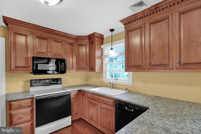 3170 MARIAN DR, Manheim, PA 17545