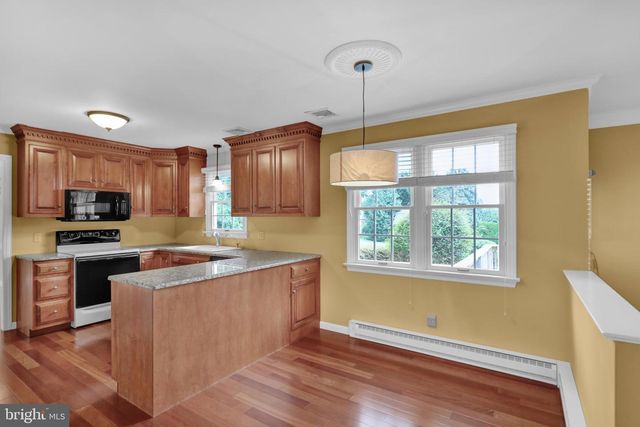 3170 MARIAN DR, Manheim, PA 17545
