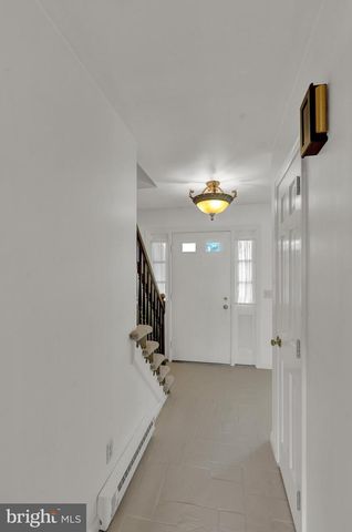 3170 MARIAN DR, Manheim, PA 17545