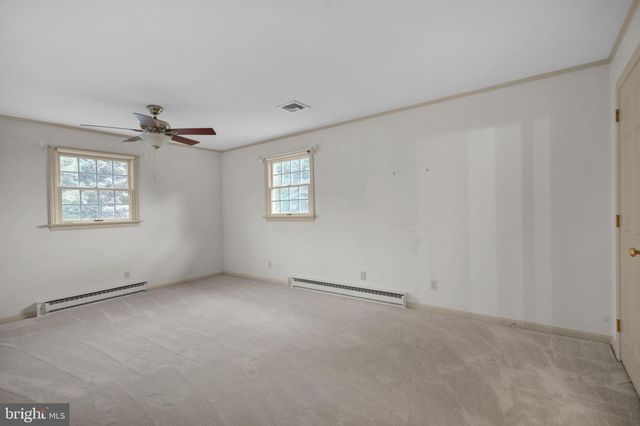 3170 MARIAN DR, Manheim, PA 17545
