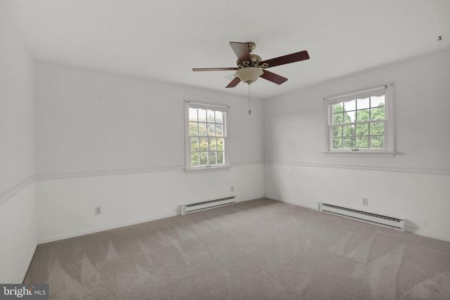 3170 MARIAN DR, Manheim, PA 17545