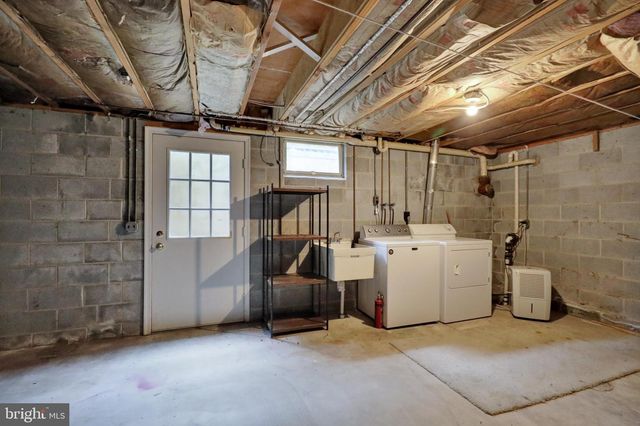 3170 MARIAN DR, Manheim, PA 17545