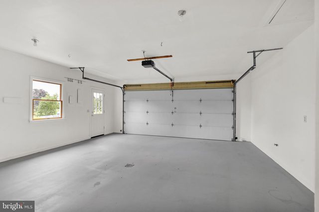 3170 MARIAN DR, Manheim, PA 17545