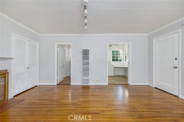 10370 Ashton Avenue, Los Angeles, CA 90024