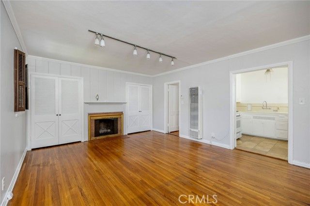 10370 Ashton Avenue, Los Angeles, CA 90024