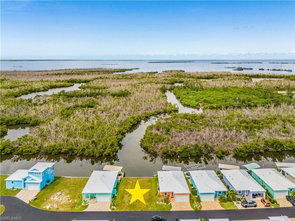 3019 Trawler LN, St. James City, FL 33956