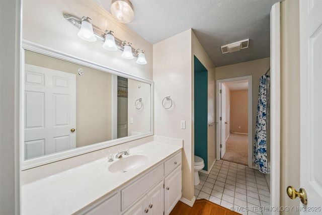 3311 Fairway Street E, Claremore, OK 74019