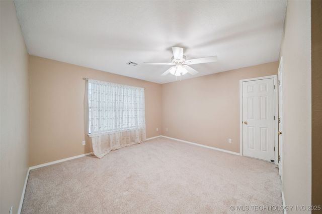 3311 Fairway Street E, Claremore, OK 74019