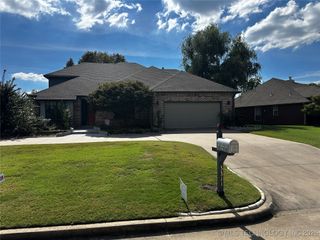 3311 Fairway Street E, Claremore, OK 74019