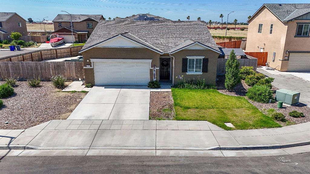 Image 30 of property listing at 1985 Alma Court, Chowchilla, CA 93610