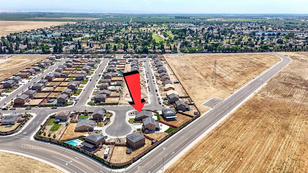 Image 36 of property listing at 1985 Alma Court, Chowchilla, CA 93610