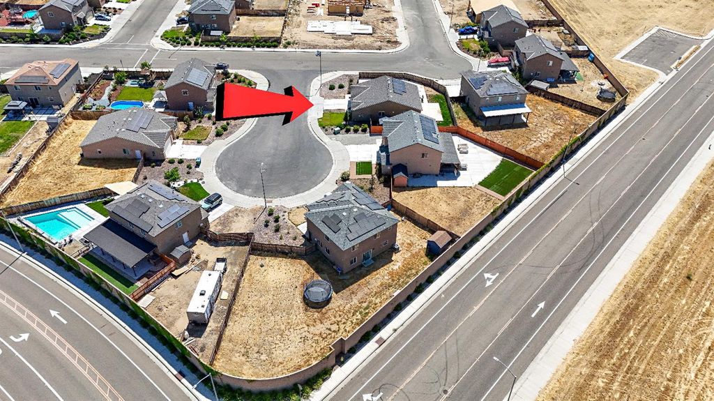 Image 7 of property listing at 1985 Alma Court, Chowchilla, CA 93610