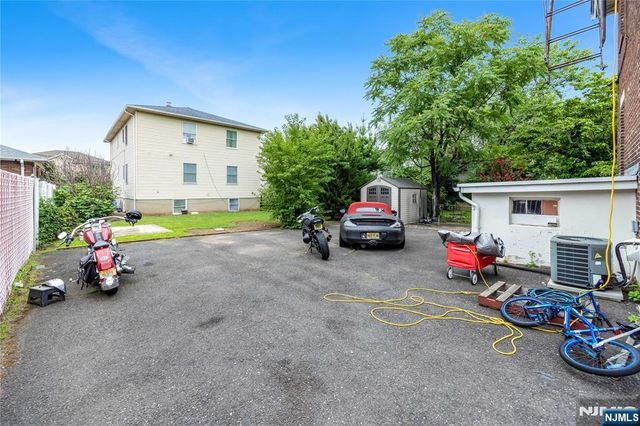 324 Union Street, Carlstadt, NJ 07072