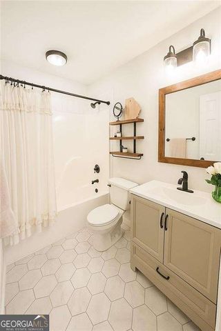 2650 Harbins Mill Drive, Dacula, GA 30019