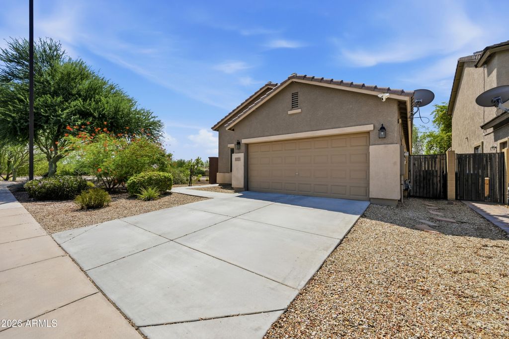 19145 W ADAMS Street, Buckeye, AZ 85326 — photo 3