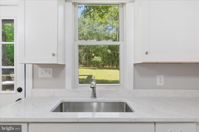 6815 MARSHALL RD, St Leonard, MD 20685