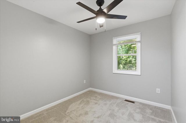 6815 MARSHALL RD, St Leonard, MD 20685