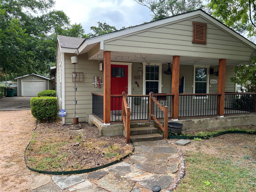 523 Houston Street, Cedar Hill, TX 75104 — exterior