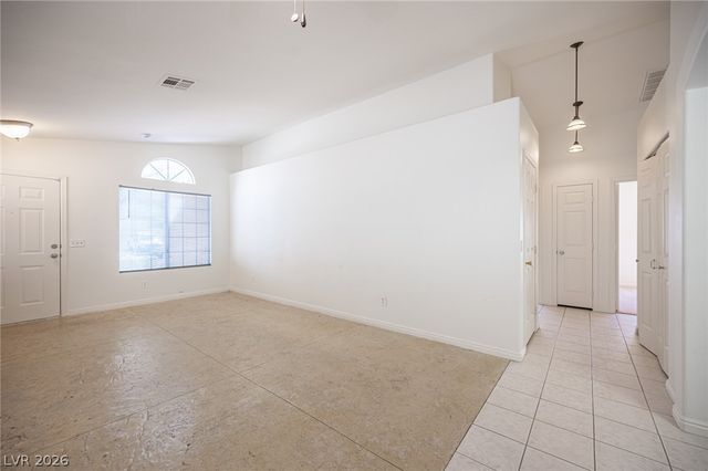 7120 Junction Village Avenue, Las Vegas, NV 89129