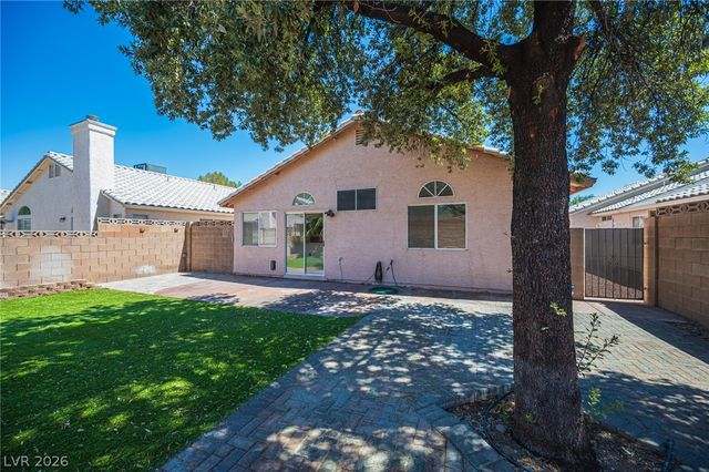 7120 Junction Village Avenue, Las Vegas, NV 89129