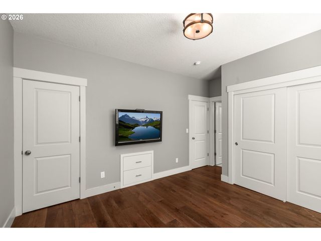 8280 N BURRAGE Ave, Portland, OR 97217