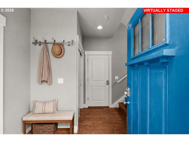 8280 N BURRAGE Ave, Portland, OR 97217