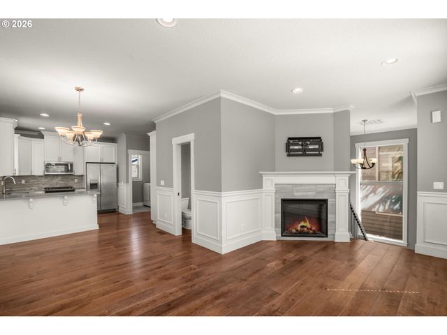 8280 N BURRAGE Ave, Portland, OR 97217