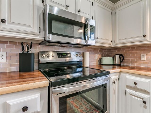 4155 NW Terrace Hills Road, Piedmont, OK 73078