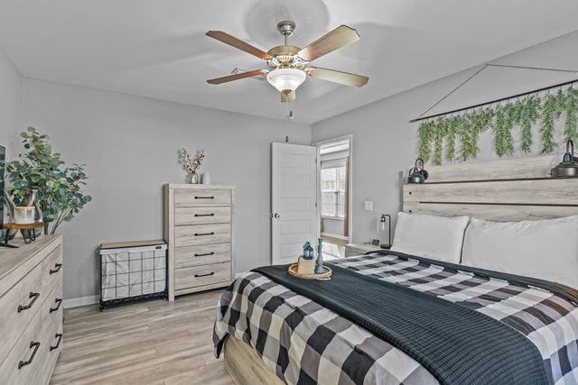 213 Jasmine Circle, Enterprise, AL 36330