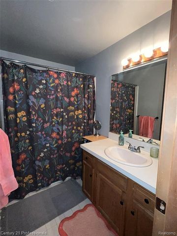 95 Walnut Boulevard, Rochester, MI 48307