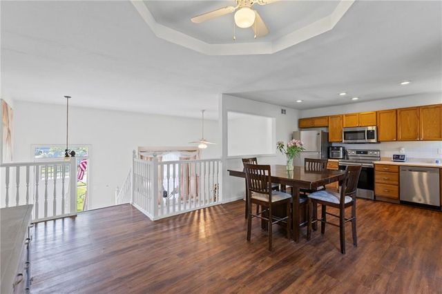 662 N OAK Street, Gardner, KS 66030