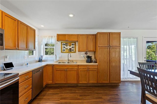 662 N OAK Street, Gardner, KS 66030