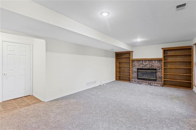 662 N OAK Street, Gardner, KS 66030