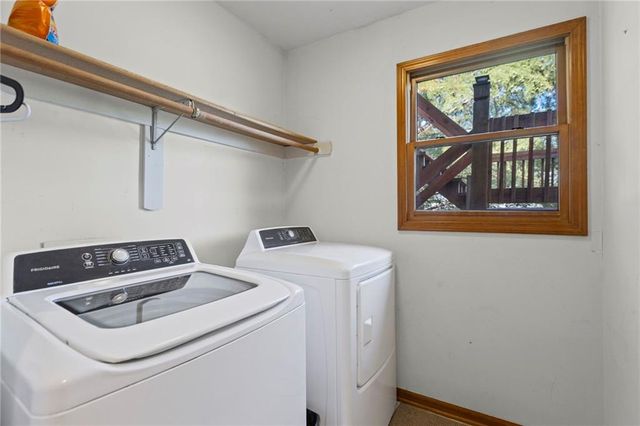 662 N OAK Street, Gardner, KS 66030