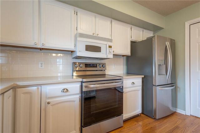 4514 Alpha Lane, St Joseph, MO 64506