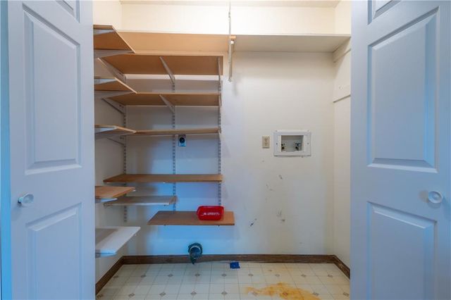 4514 Alpha Lane, St Joseph, MO 64506