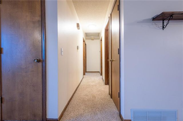 4514 Alpha Lane, St Joseph, MO 64506