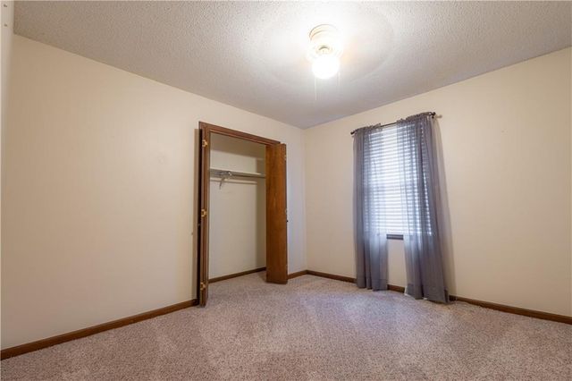 4514 Alpha Lane, St Joseph, MO 64506